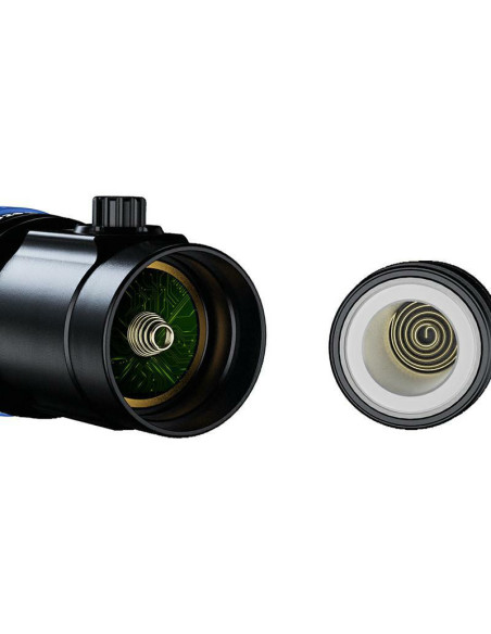 Lampe de plongée XTAR D26 1600 + Poignée Goodman (1600lm, 100m) | Diving-Store.eu